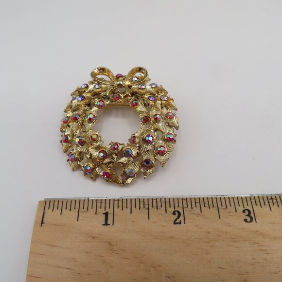 Vintage Wreath Aurora Borealis Accent Gold Tone - Picture 8 of 9